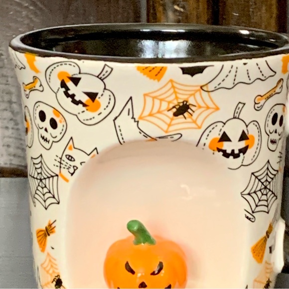 Jack O’Lantern Pumpkin Hand Painted Figural Halloween Mug - Picture 3 of 14